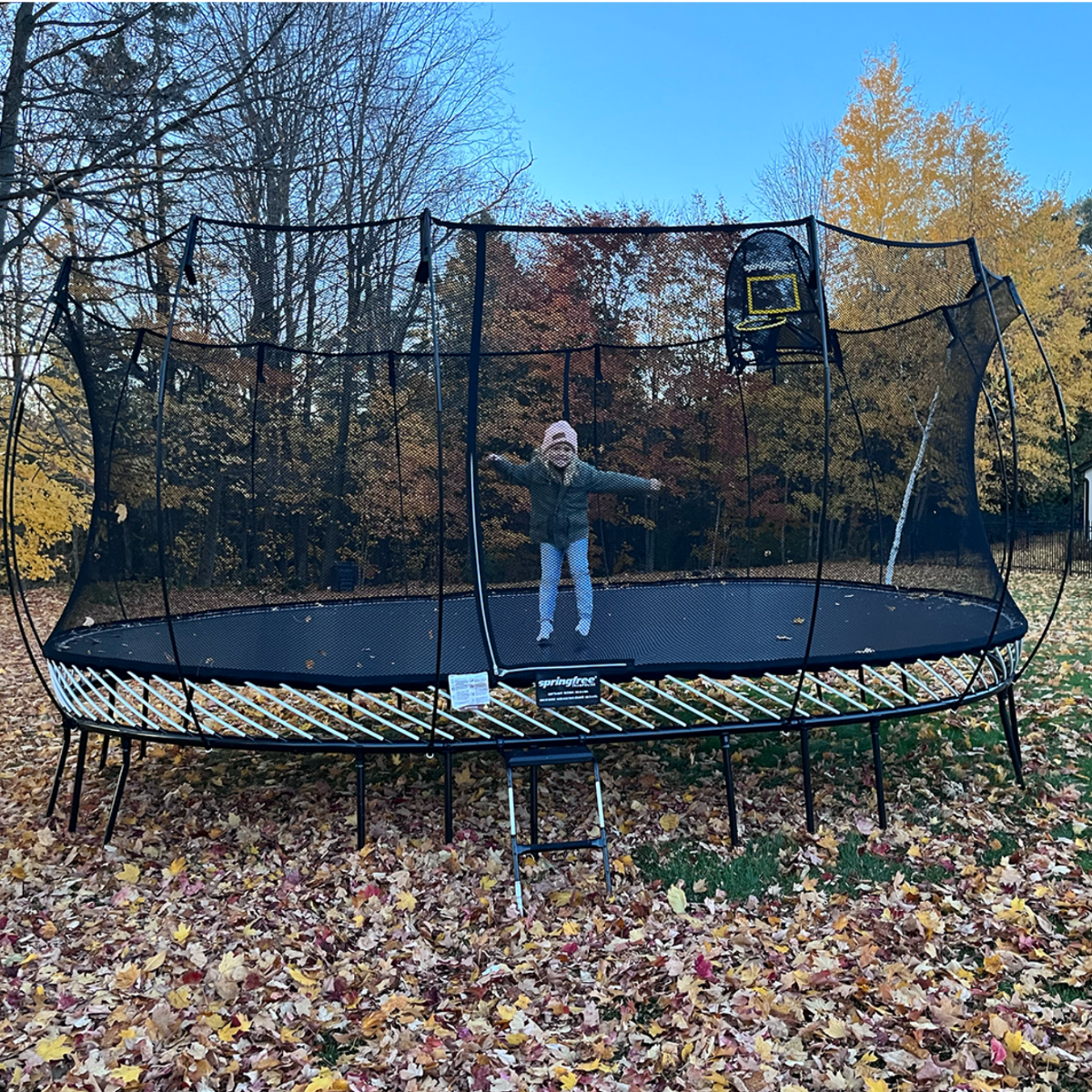 19ft x 12ft Springfree Jumbo Oval Trampoline