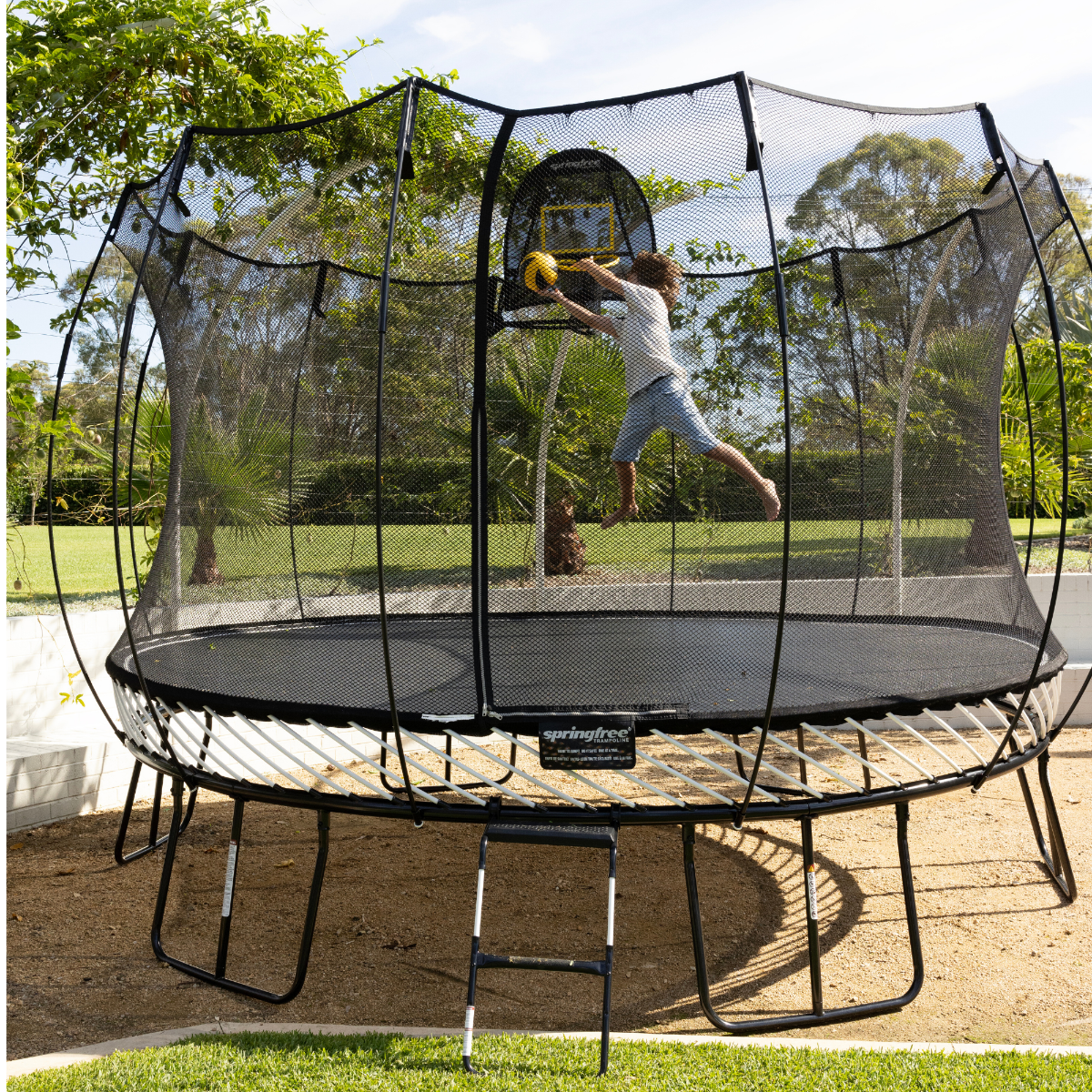 13ft Springfree Jumbo Round Trampoline