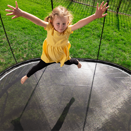 9ft x 6ft Springfree Compact Oval Trampoline
