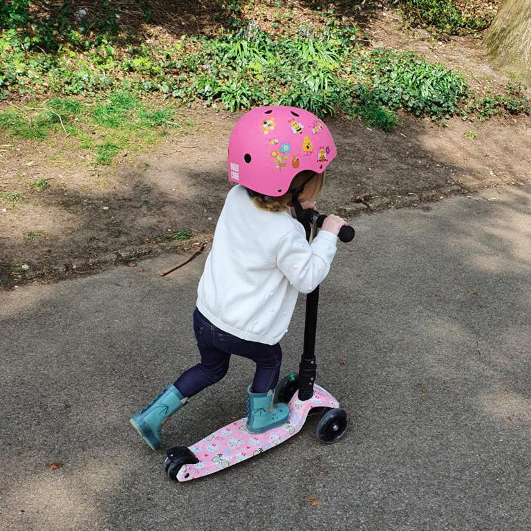 Kitty Love - Big 3 Wheel Scooter